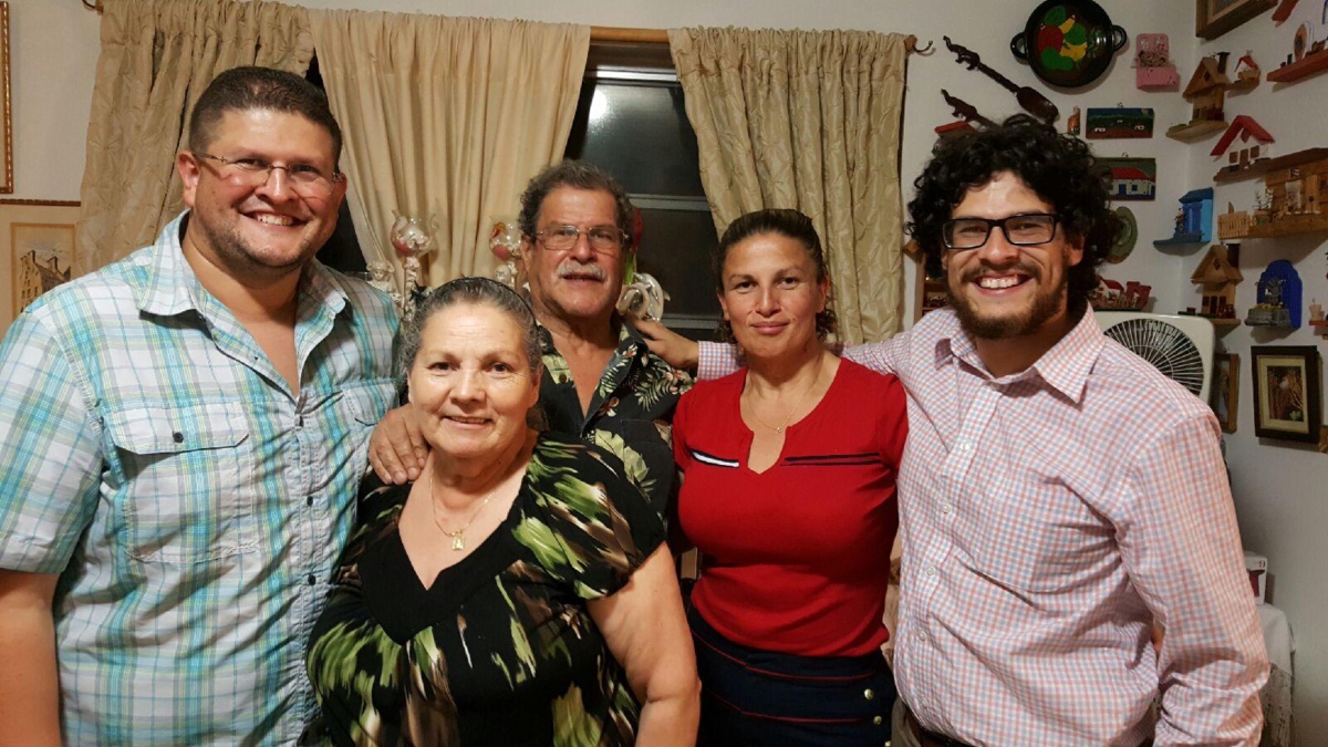 Bonilla Castro Family Picture