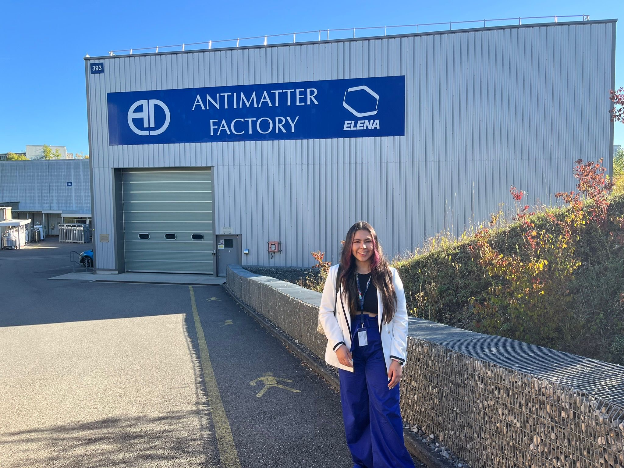 Palma in front of the Antimatter Factory