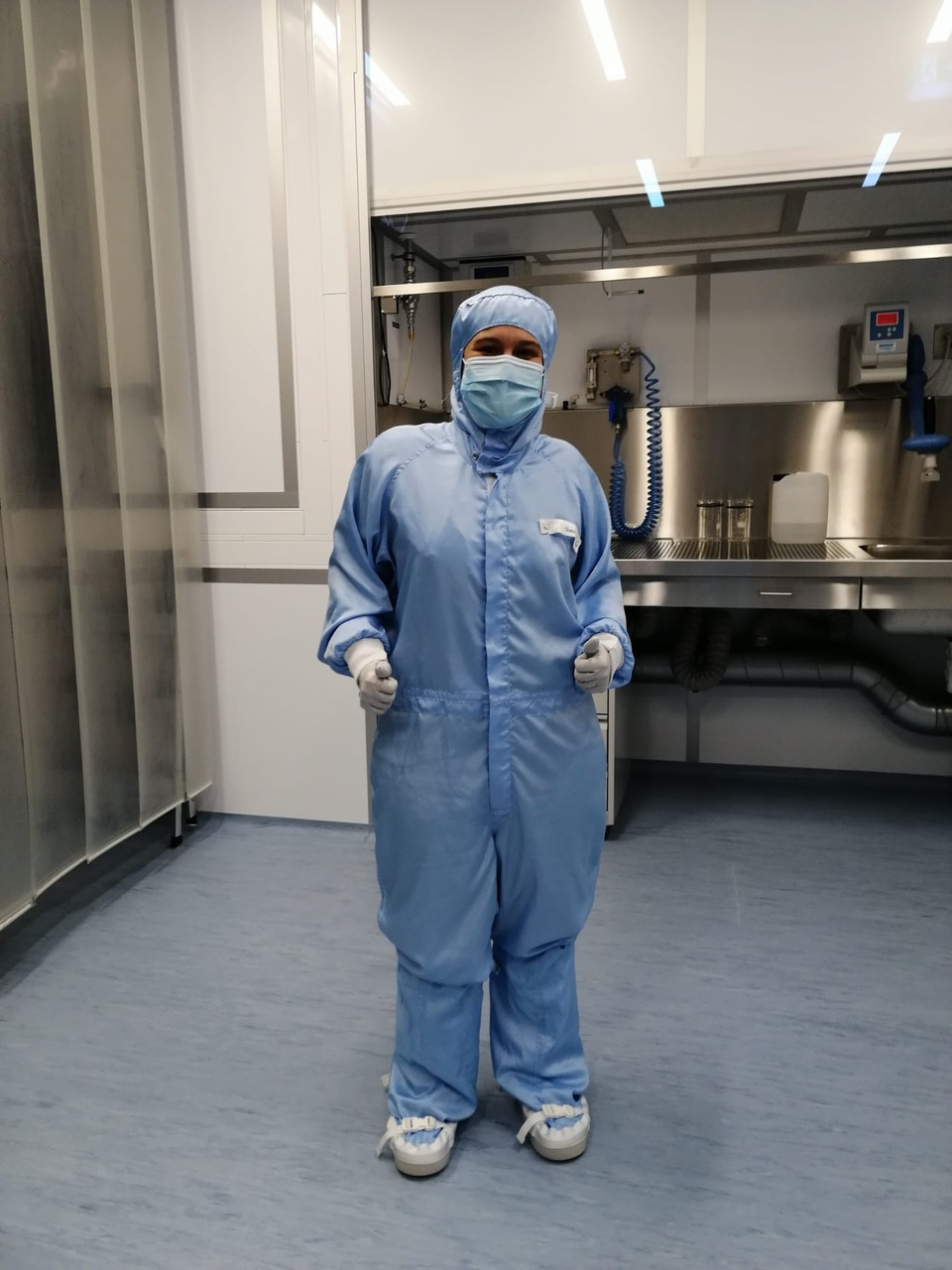 First day in the DAF (Detector Assembly Facility) at DESY. Credits: Ginger Cheng. 